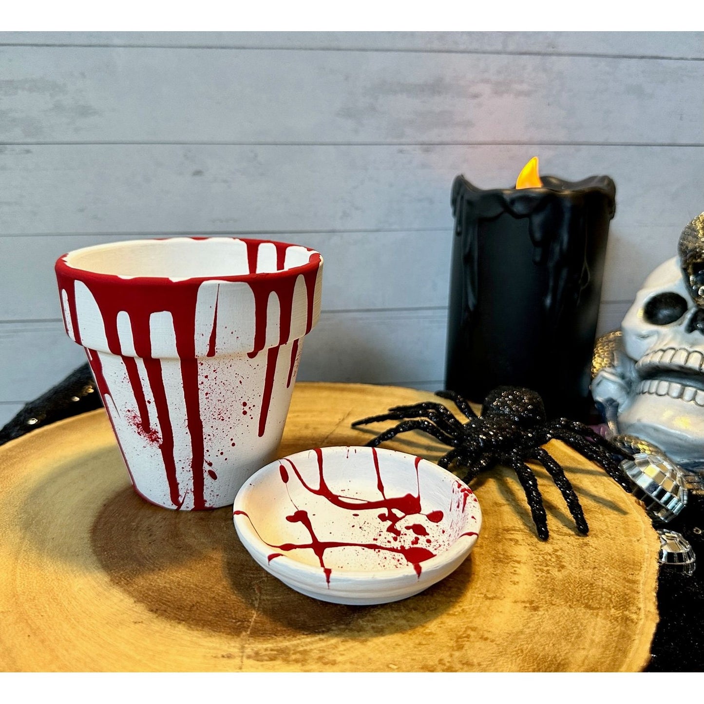 Blood Splatter Terracotta Pot with Saucer| True Crime Gifts| Plant Pot with Drainage| Halloween Indoor Planters| Killer Birthday Gifts
