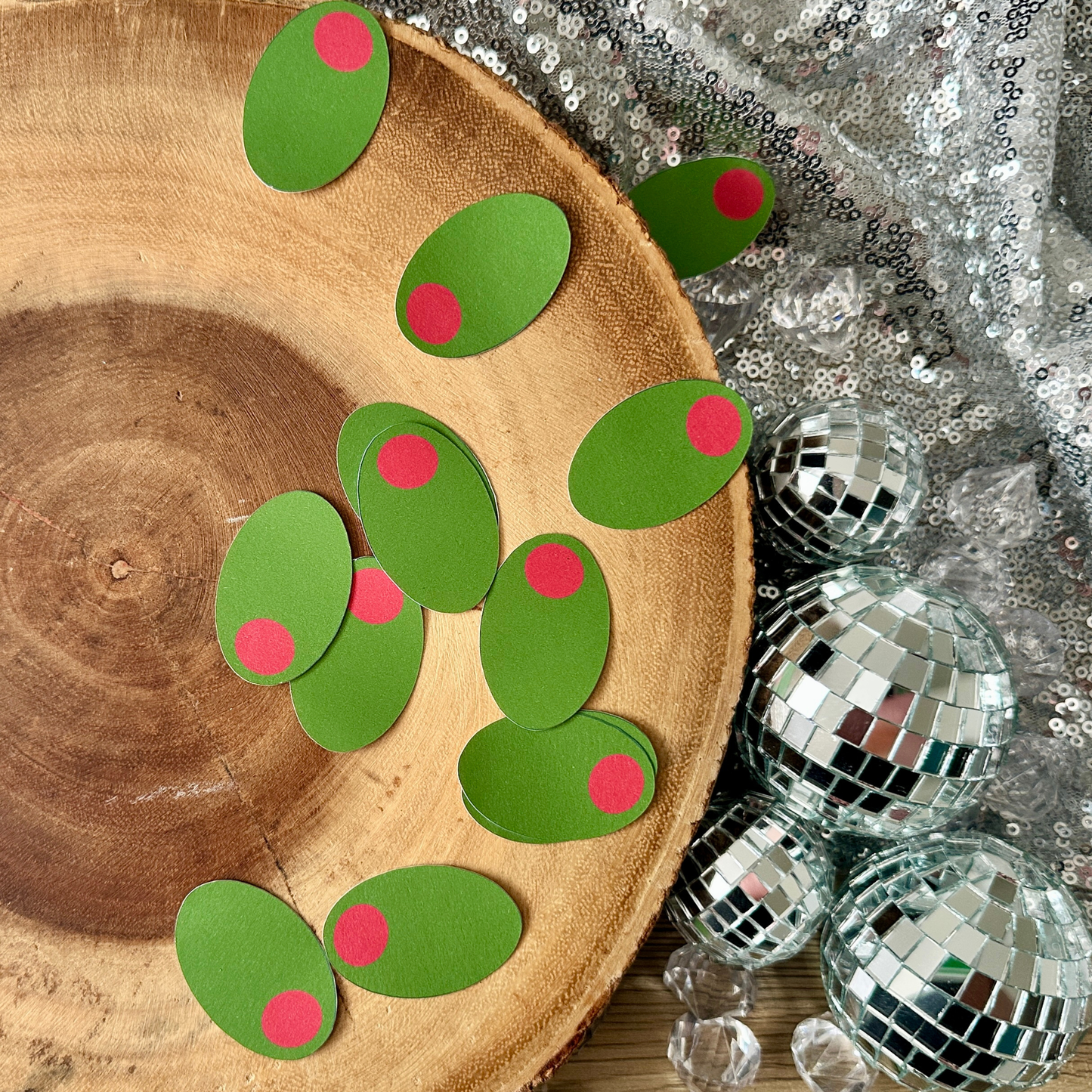 30 Pieces Olive Confetti