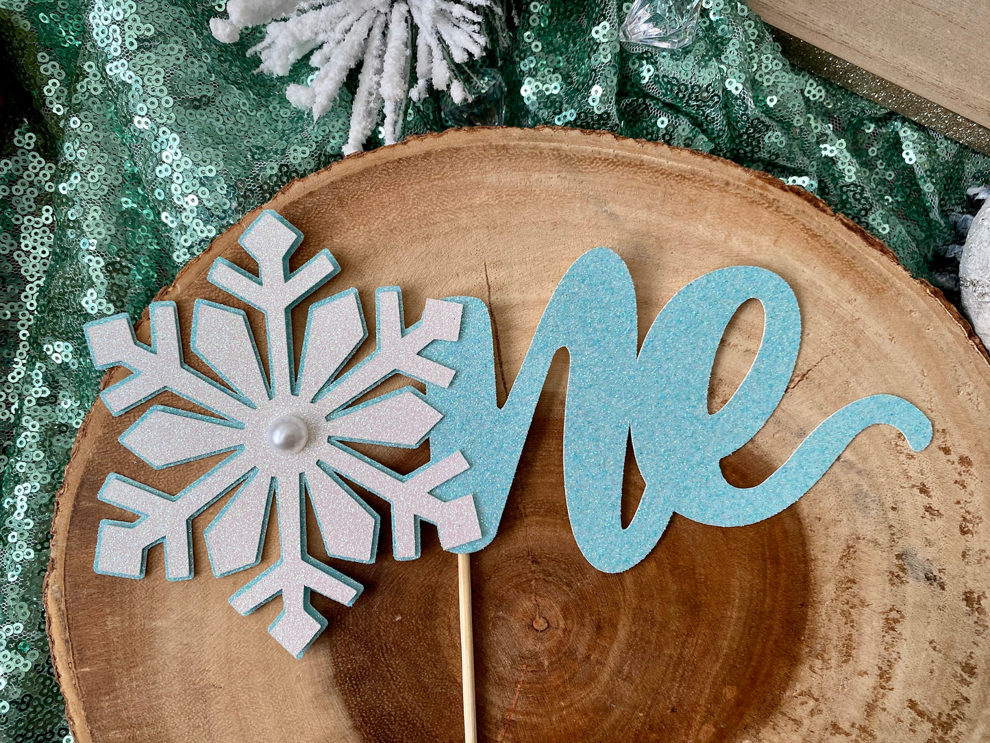 Snowflake Cake Topper| One Cake Topper| Onederland Cake Topper| Snowflake Cake Decoration| 1st Birthday Decor| Frozen Party Decorations