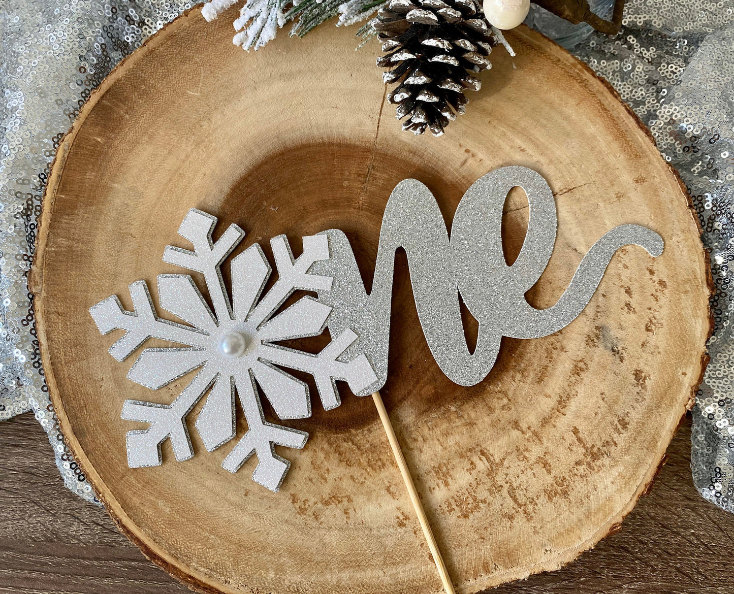 Snowflake Cake Topper| One Cake Topper| Onederland Cake Topper| Snowflake Cake Decoration| 1st Birthday Decor| Frozen Party Decorations