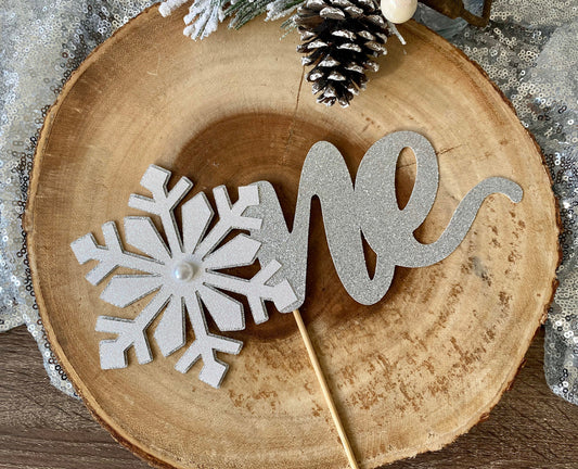 Snowflake Cake Topper| One Cake Topper| Onederland Cake Topper| Snowflake Cake Decoration| 1st Birthday Decor| Frozen Party Decorations